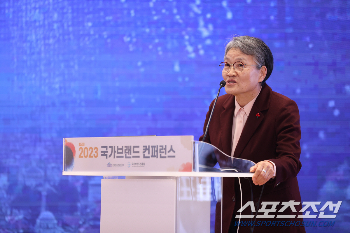"모두의 스포츠,체육개혁의 뜻" '사라예보 영웅'이에리사 전의원,국가스포…