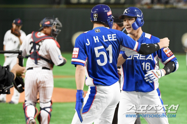 충격의 WBC 3연속 광탈→AG 금메달 반전…초대 우승팀의 자존심, 내년…
