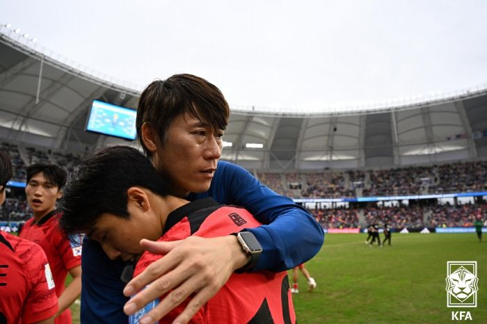 [단독]김도균 감독 떠난 수원FC, 새 사령탑에 김은중 전 U-20 대표…