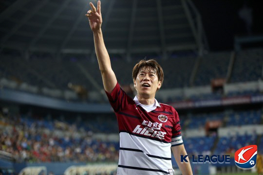 [단독]김도균 감독 떠난 수원FC, 새 사령탑에 김은중 전 U-20 대표…