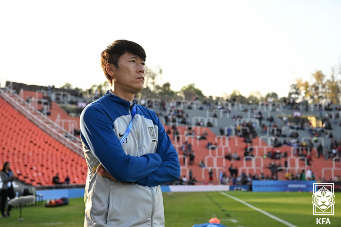 [단독]김도균 감독 떠난 수원FC, 새 사령탑에 김은중 전 U-20 대표…
