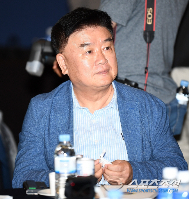 '경기인 출신 단장' 선구자 두산베어스 김태룡 단장, 부사장 승진