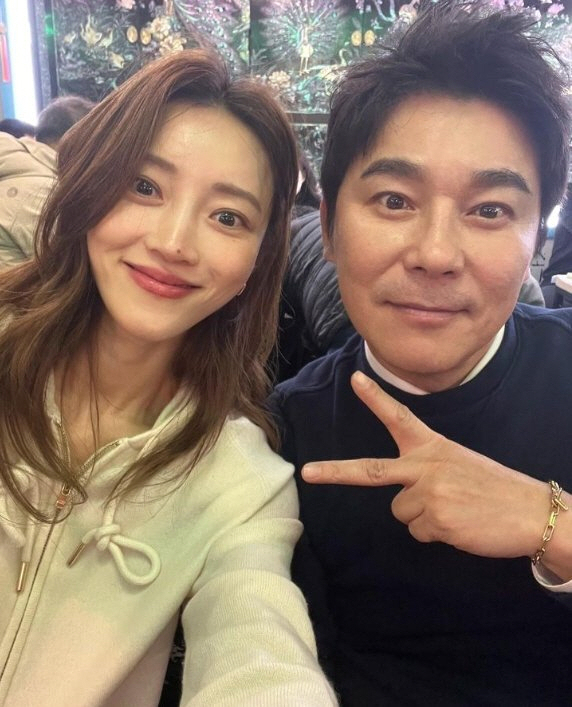서하얀, ♥임창정 주가조작 논란 속 8개월만에 SNS 복귀 "플리마켓 진…
