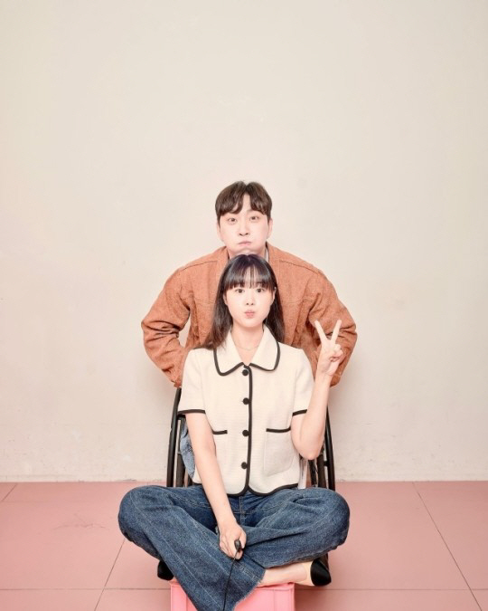 [전문]송지은, 유튜버 ♥박위 열애 공개…"예쁜 사랑 중"