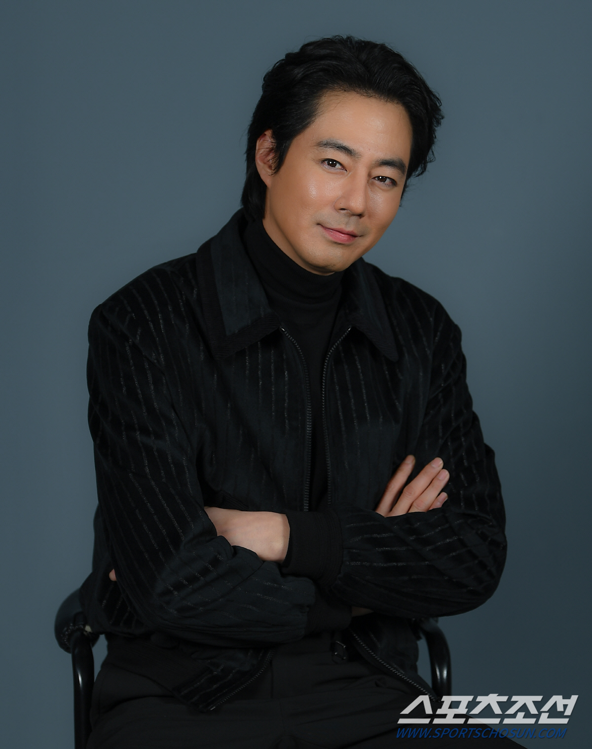 [단독①] 조인성 "'퀸' 김혜수에 용기 낸 포옹 많은 말 필요 없었다"…