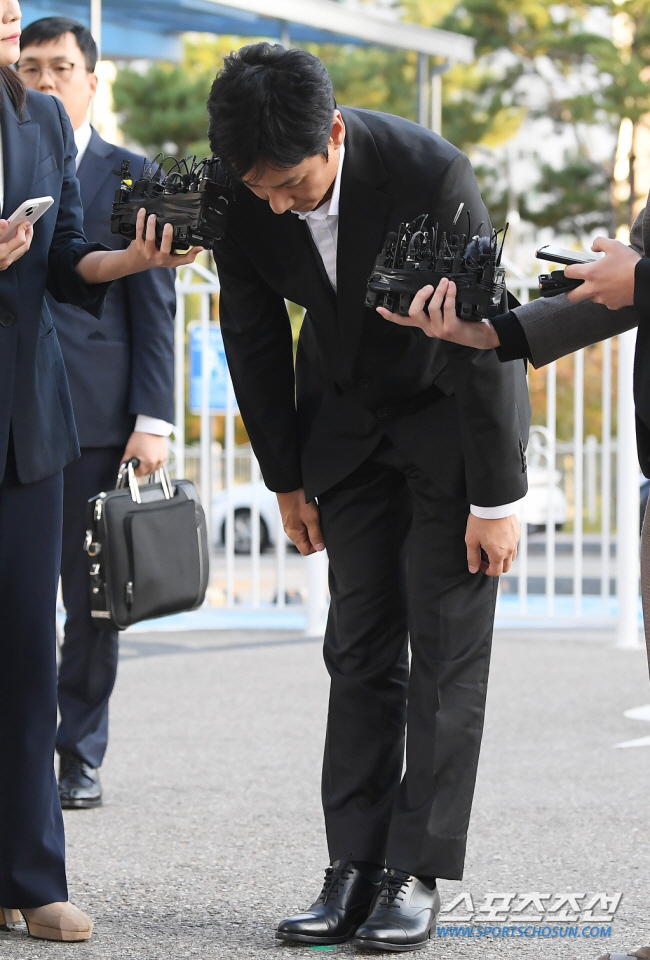 지디 "컴백+마약 퇴치" vs 이선균 "3차 소환+투약 조사" 극과 극 행보[SC이슈]