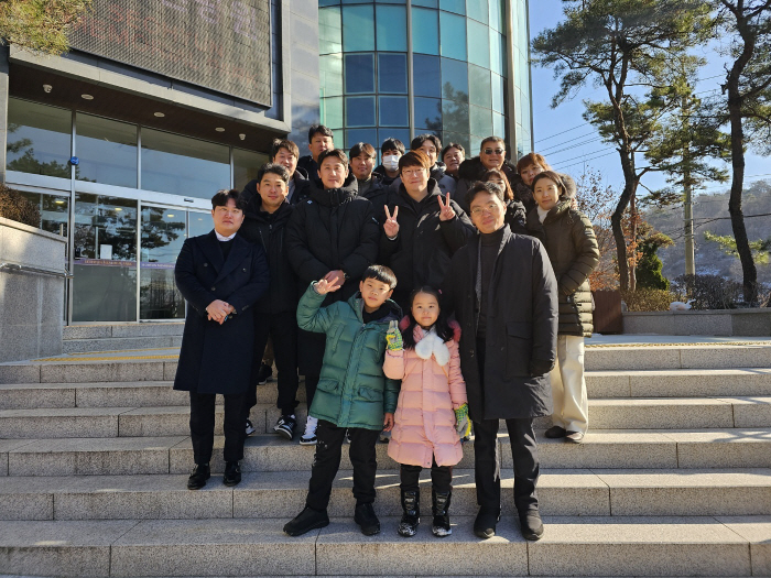폭설·강추위도 막지 못한 'DH'와의 우정…'88둥이'의 11번째 '12…