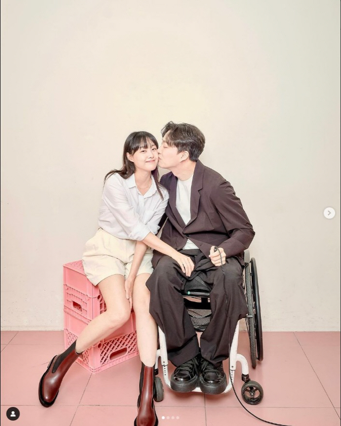시크릿 송지은, ♥전신마비 유튜버 박위와 열애 고백 "선물처럼 찾아온 인…