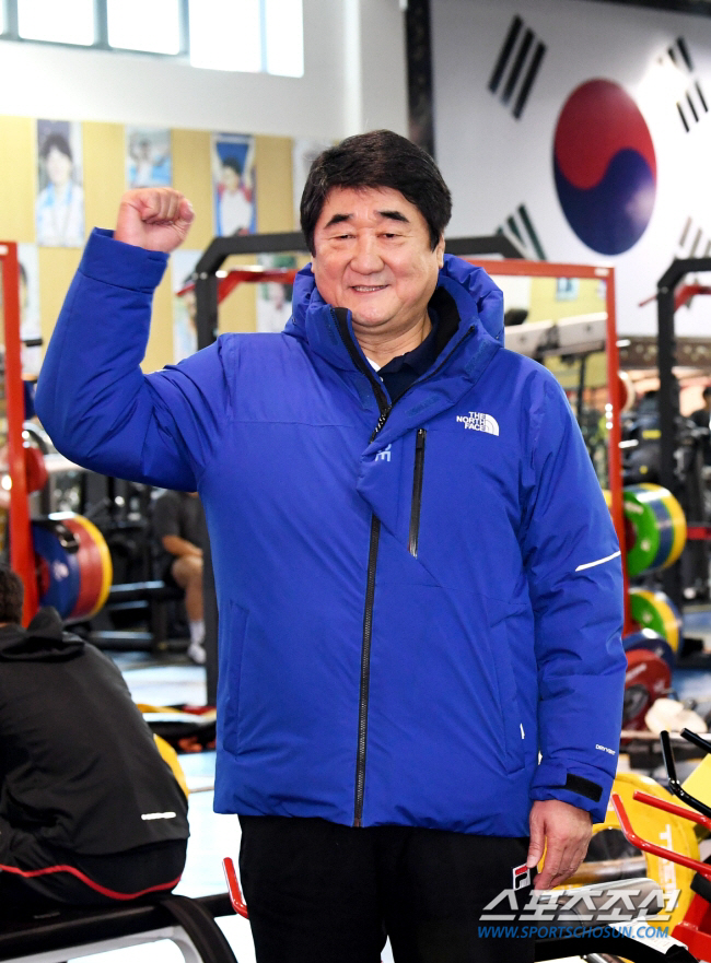 [CEO인터뷰]경영자로 변신한 '배구달인' 신치용 한국체육산업개발 대표 …