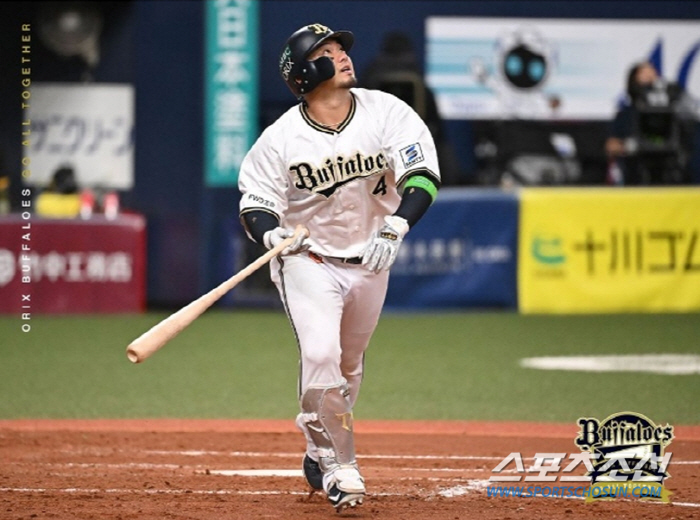 홈런왕 타격왕 안타왕 줄줄이 떠났는데…29년간 주축선수 21명 FA 최다…
