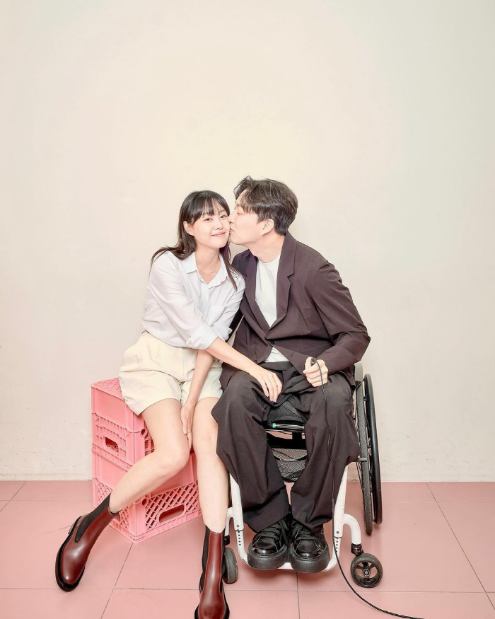 송지은♥박위, 본격 럽스타 시작 "새벽예배 데이트하면 꿀인 이유"