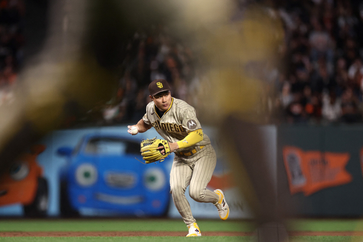 MLB.com "만능맨 김하성, 올해 예상하지 못했던 깜짝 성장 스타"