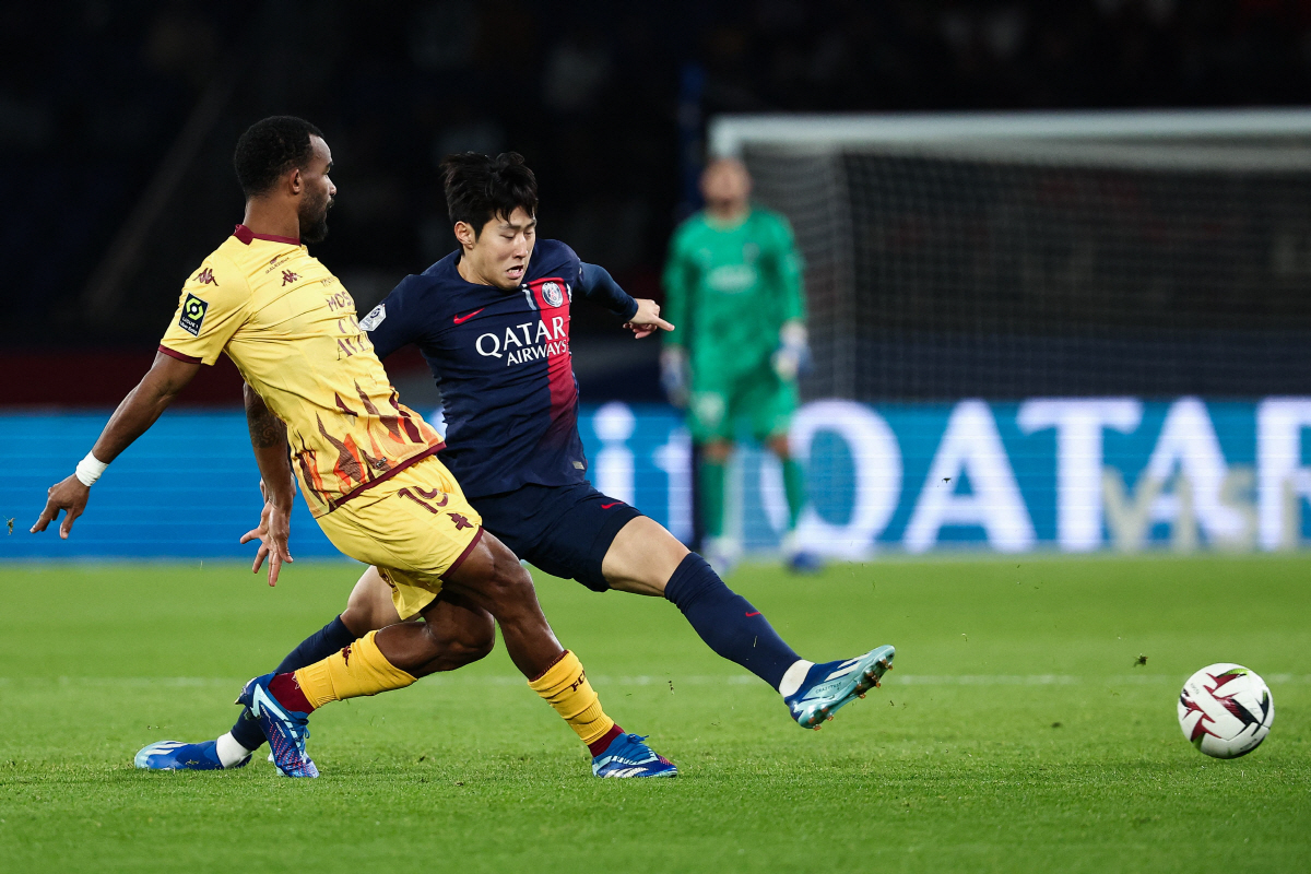 "이강인 왼발, 메시가 보인다" 토트넘·PSG 거친 레전드 윙어의 안목
