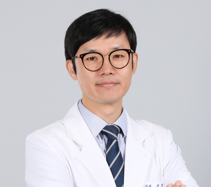 "고령 환자 낙상 사고, 낙상 고위험 약물 모니터링으로 위험 줄여"
