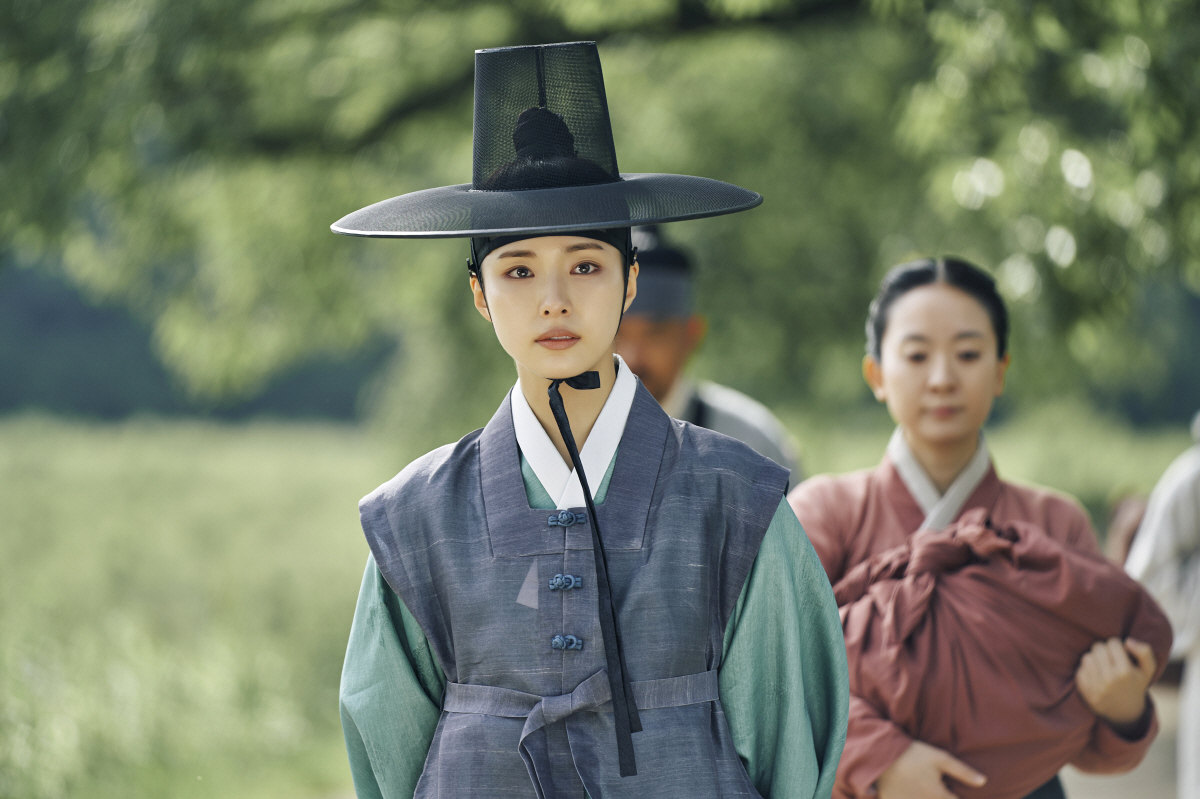 '세작' 신세경, 인생 첫 남장 연기.."더 마음에 들어, 최애 복장"