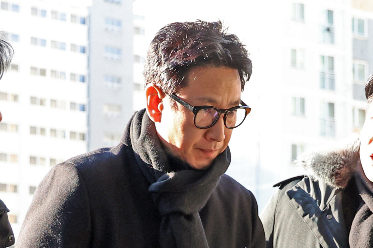 [SC이슈] 연예계 멈췄다..'이선균 비보'에 제작발표회·인터뷰 줄취소