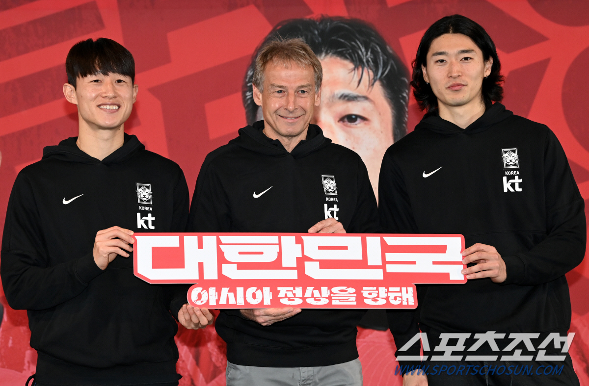 '황의조 리스크→이기제 경기력 논란' 亞 정상 노리는 클린스만 감독 '정…