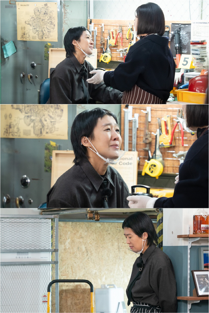 "이름만 불러도 눈물 나는 김숙 언니"..'홍김동전' 홍진경 수상소감 전…