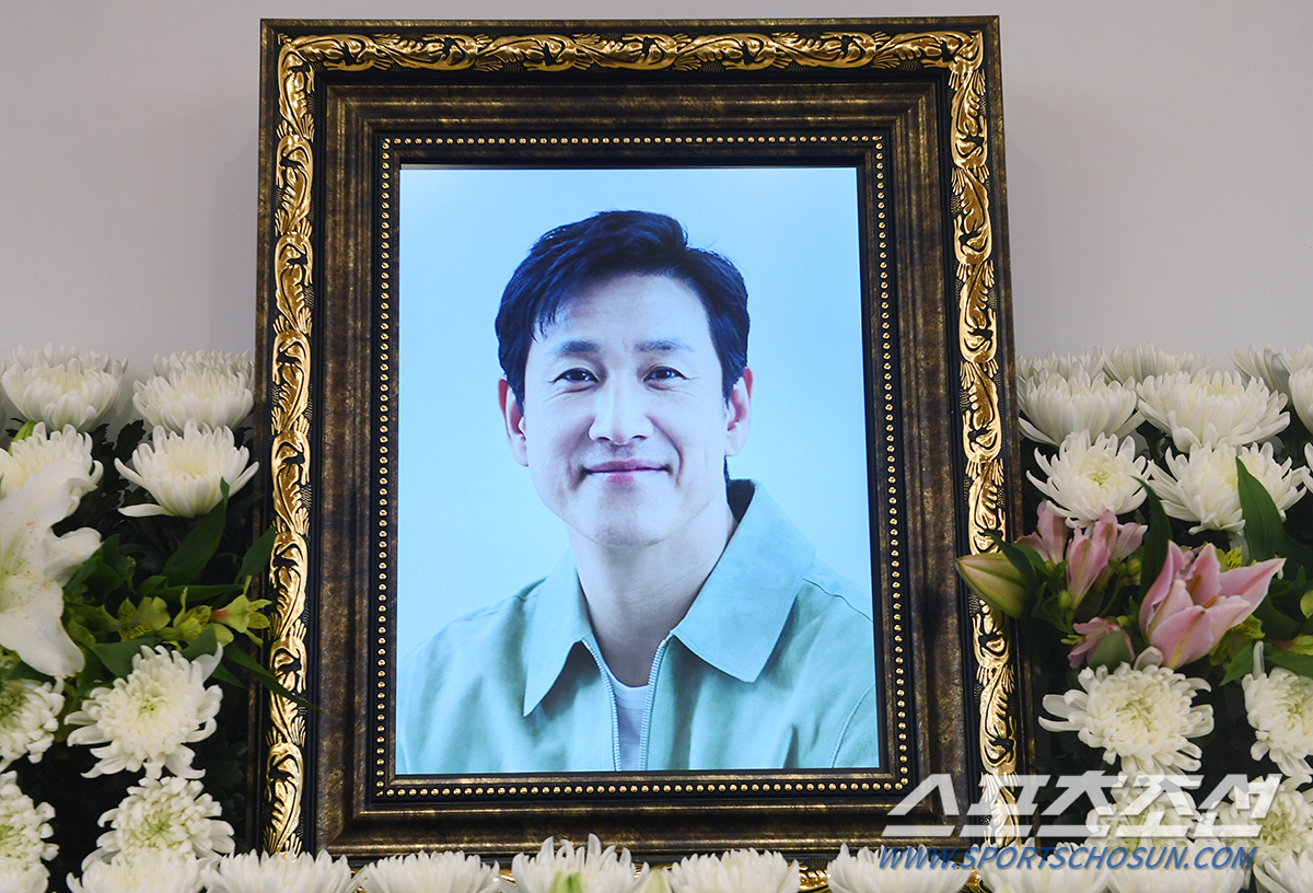 故이선균, 왜 '비공개 소환' 거절당했나…"취재진 안전 고려" 궁색한 해…