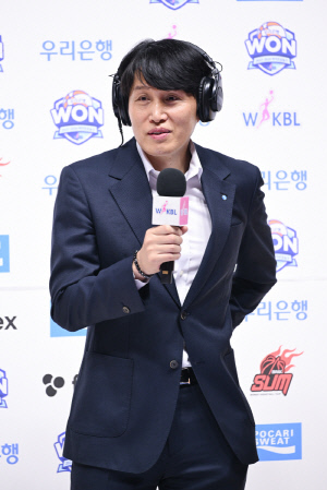 [WKBL 현장코멘트] 위성우 우리은행 감독 
