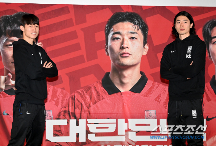 클린스만 감독과 이재성-조규성이 영화관에? 아시안컵 우승 노리는 클린스만…