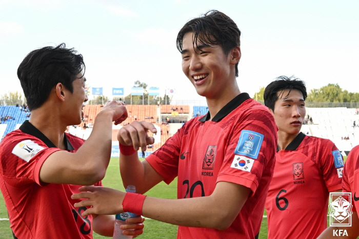 2011년의 손흥민처럼…'막내즈' 김지수X양현준, 韓 축구 미래 꽃피울 …