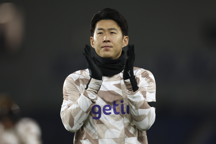 "공격에 지나치게 관여 적어" 손흥민, 5호 도움에도 아쉬운 평가...토…