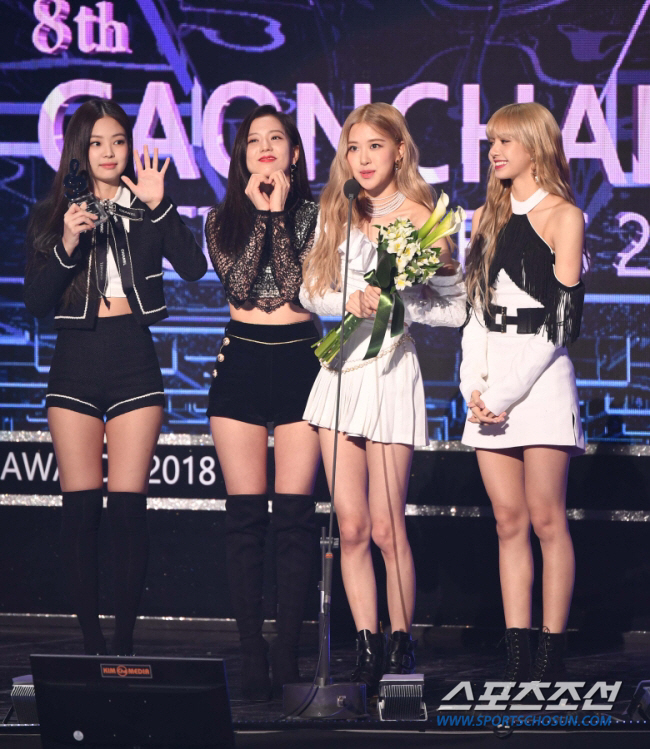 블랙핑크, YG와 개별 활동 추가 계약 NO…'따로 또 같이' 활동 예고…