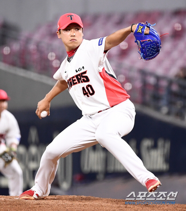 투구폼 조정+호주 유학 효과 시너지? 2024년이 기대되는 KIA 25세…