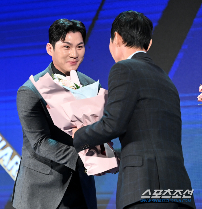 [신년 단독인터뷰]"LG 2연패, 울산 3연패→'더블 왕조'로 가자" 너…