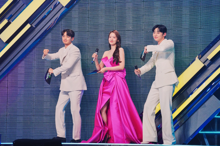 [SC초점]'가요대제전', 2023년 연말 가요무대 압승할 수 있었던 이…