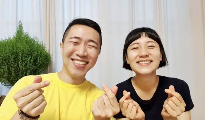 '잠적' 땅끄부부, 2년 반만에 복귀 "공황장애로 방황…한걸음씩 내딛겠다…