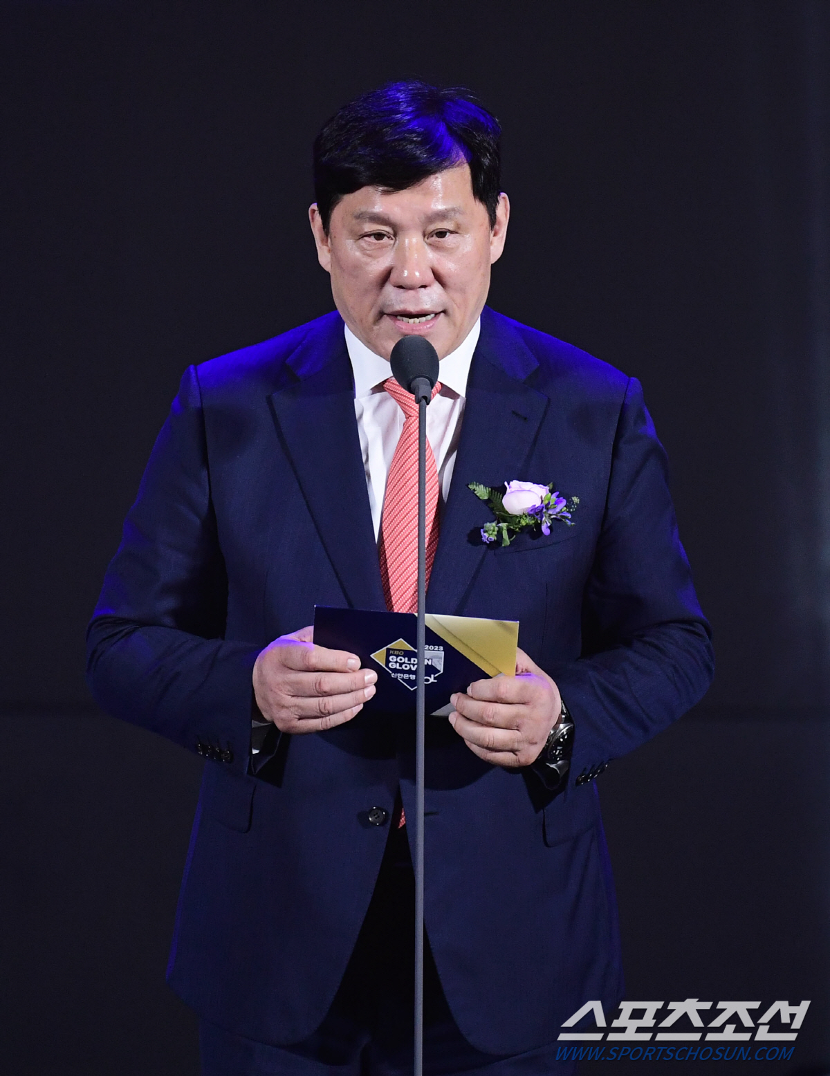 KBO, 2024년 신년사 발표..."팬 사랑 보답 위해 새로운 이닝 시…