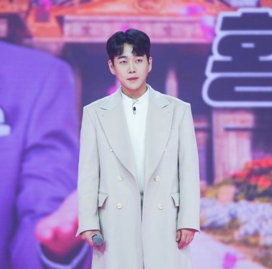"내맘대로 자숙 끝!" 지수→황영웅, 새해 본격 복귀 '학폭 논란 ★' …