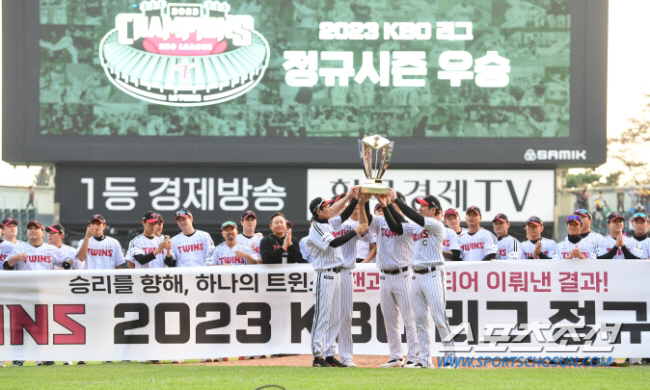 2년 연속 밀린 상대 전적→개막 홈경기까지 내줬다…"너무 못했다" 국민타…