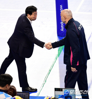 풀세트 접전, 김연경이 끝냈다! 흥국생명 또 기업은행 울렸다[화성 리뷰]