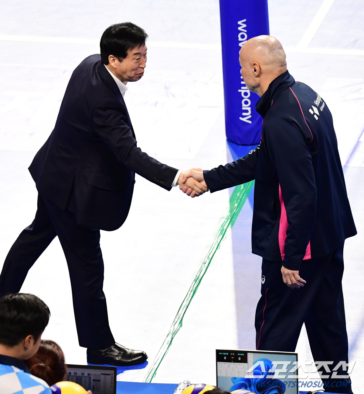 풀세트 접전, 김연경이 끝냈다! 흥국생명 또 기업은행 울렸다[화성 리뷰]