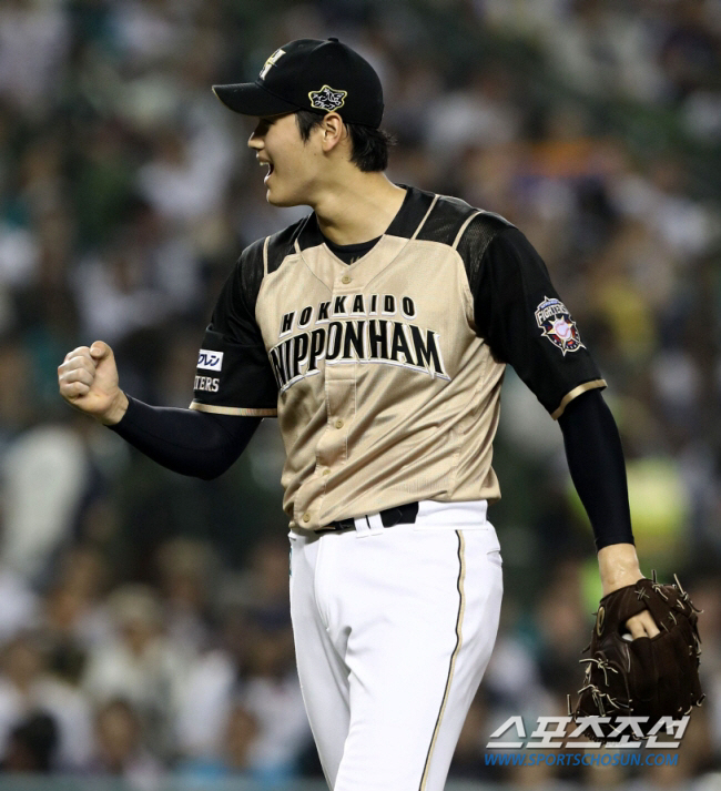 풀타임 1번 없이 4년 '19승'…시기상조 역풍 맞은 괴물 사사키, 올해…