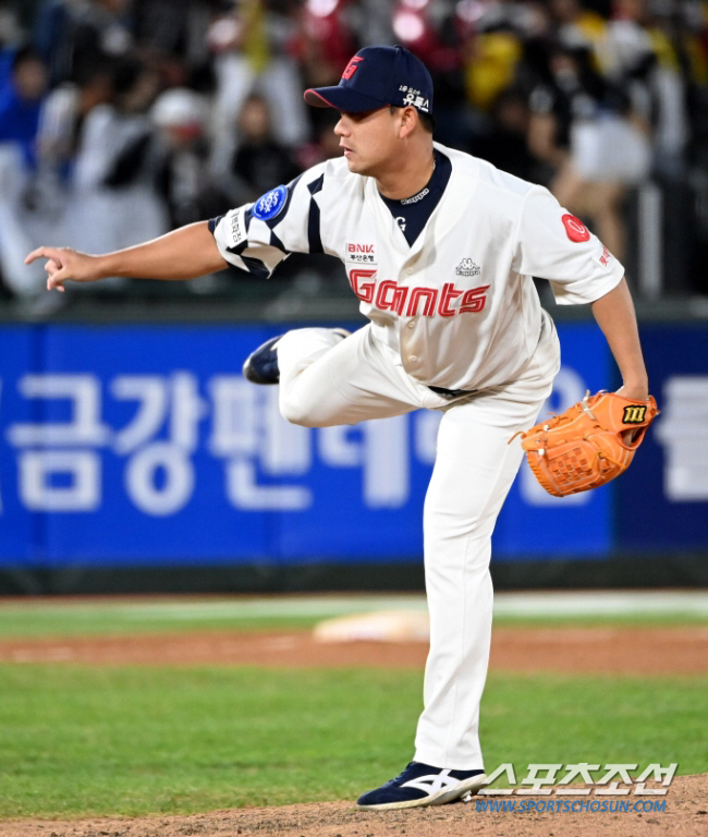 사실상 FA 효과? '2년 8억' 임창민보다 어린 왕년의 홀드왕, 새 시…