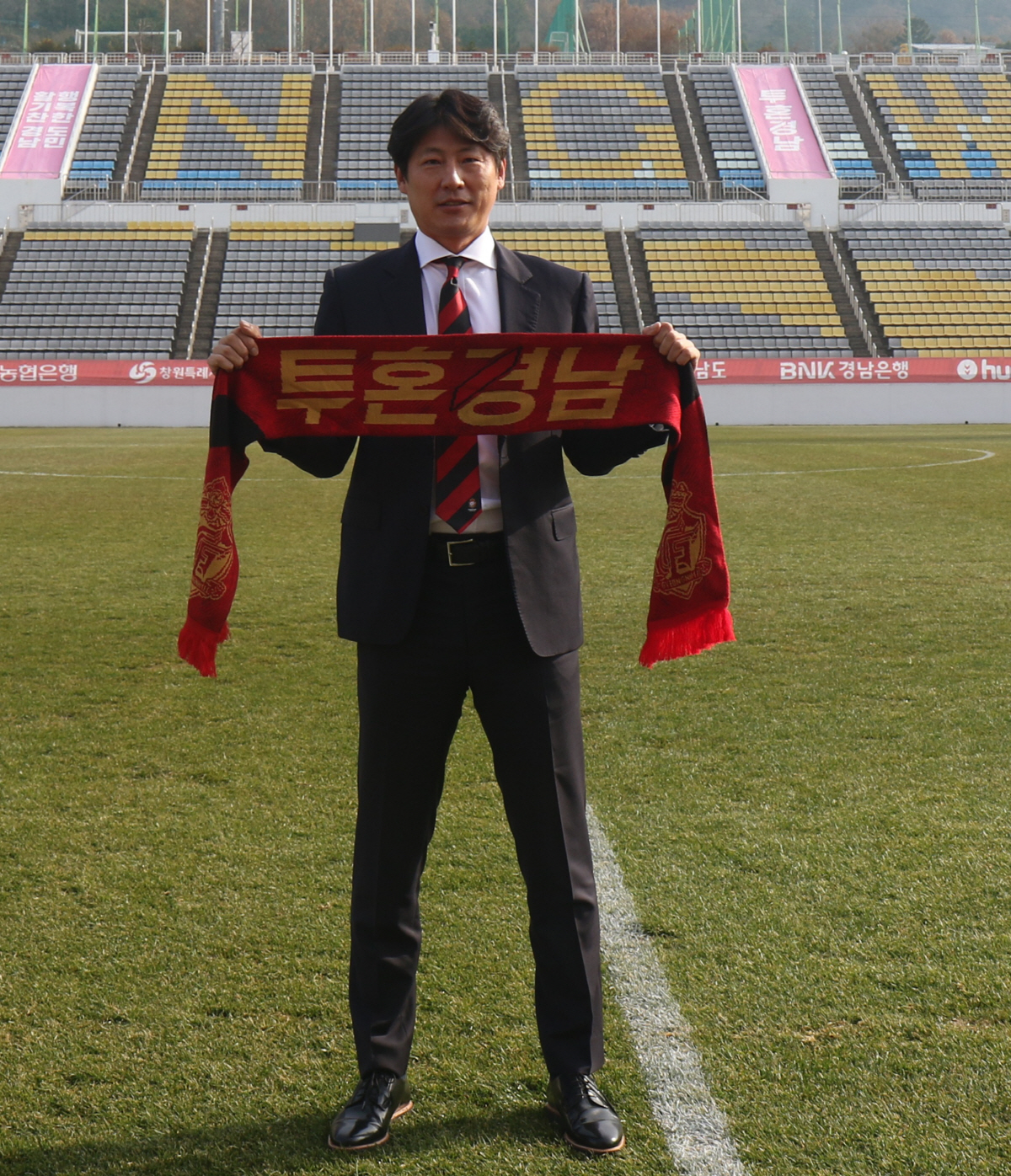 '박동혁 체제' 경남FC, 外人 엘리오→정현철 폭풍 영입 '승격 향해 다…