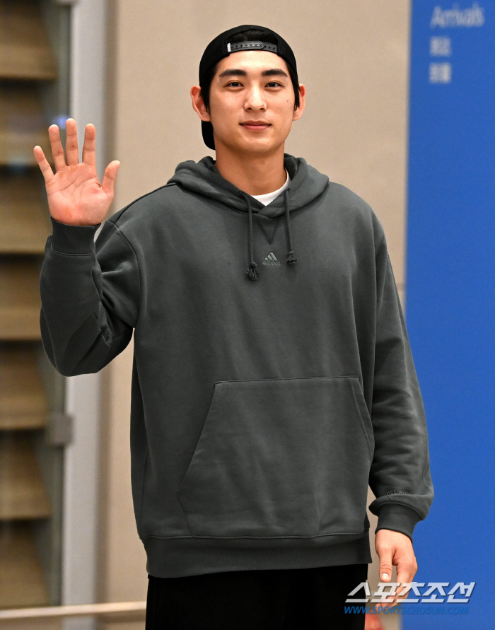'고우석 뷰캐넌은 떠나고, 류현진 페디급은 안오고' 코로나19 쓰나미 발…