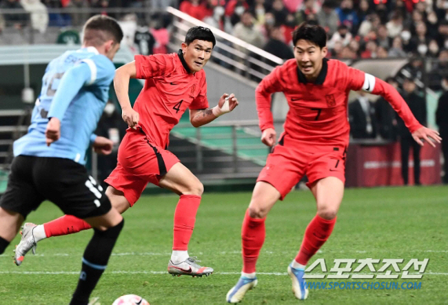 [공식발표]2023년 빛낸 韓축구 삼대장 손흥민-김민재-이강인, 위풍당당…