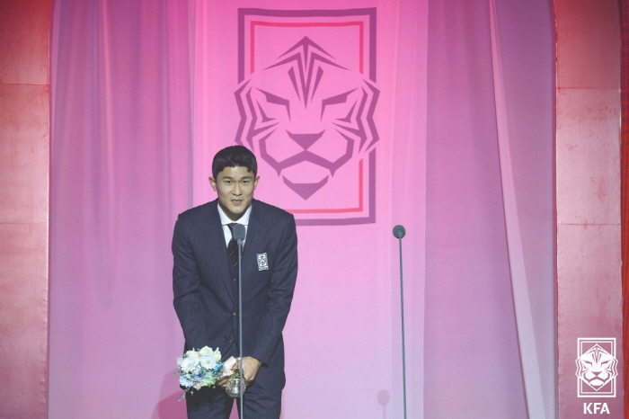 [공식발표]2023년 빛낸 韓축구 삼대장 손흥민-김민재-이강인, 위풍당당…