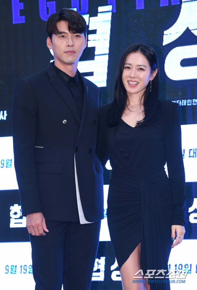 현빈♥손예진, 미혼모·소아청소년에 1억 5천 기부…결혼 후 커진 '선행 …