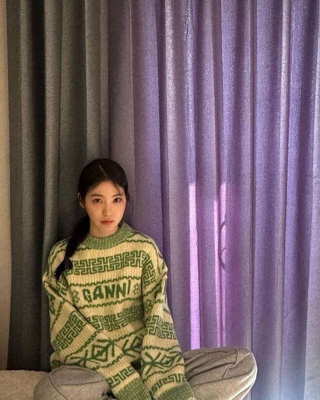 신예은, 점점 더 사랑스러워지는 분위기…'꾸안꾸' 느낌 데일리룩 완성