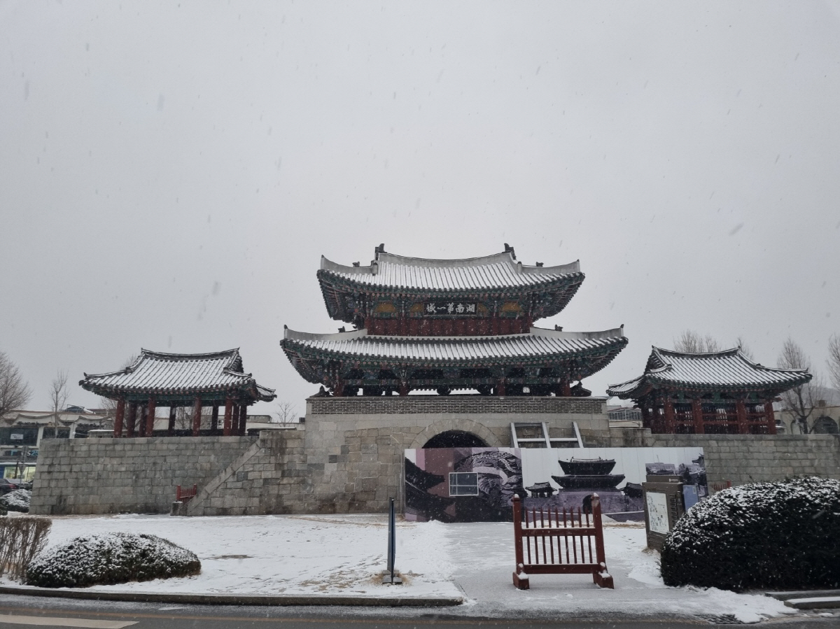 쇼핑관광 활성화 나선 전주…고즈넉한 분위기, 미식 여행도 일품