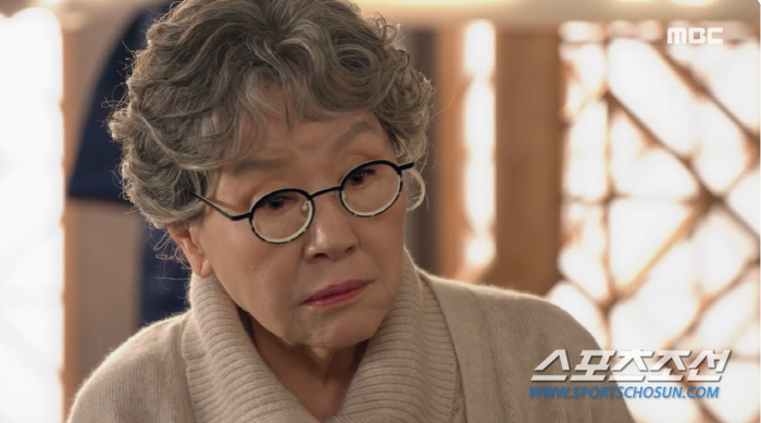 '세번째 결혼' 오승아, 몰래 송이버섯 파는 현장 잡아…오세영에 짜릿 복…