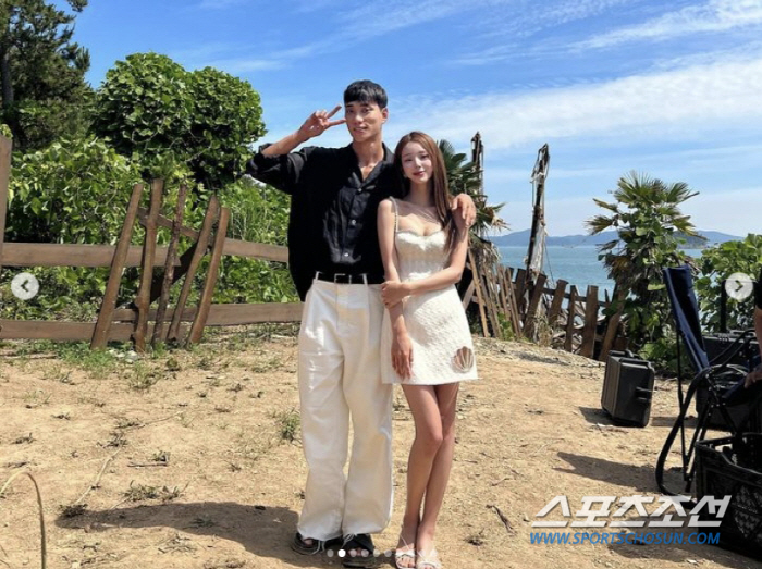 "줘도 안가져" 논란 김규리, 결국 사과까지…제작진은 웃고 일반 출연진은…