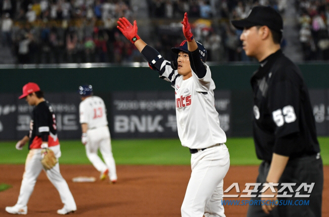 "손아섭 날아다니는데 나는…" FA 첫해 '죽을맛'→올해는 '채찍' 든다…