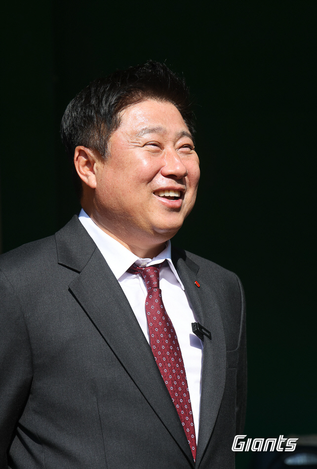 "손아섭 날아다니는데 나는…" FA 첫해 '죽을맛'→올해는 '채찍' 든다…